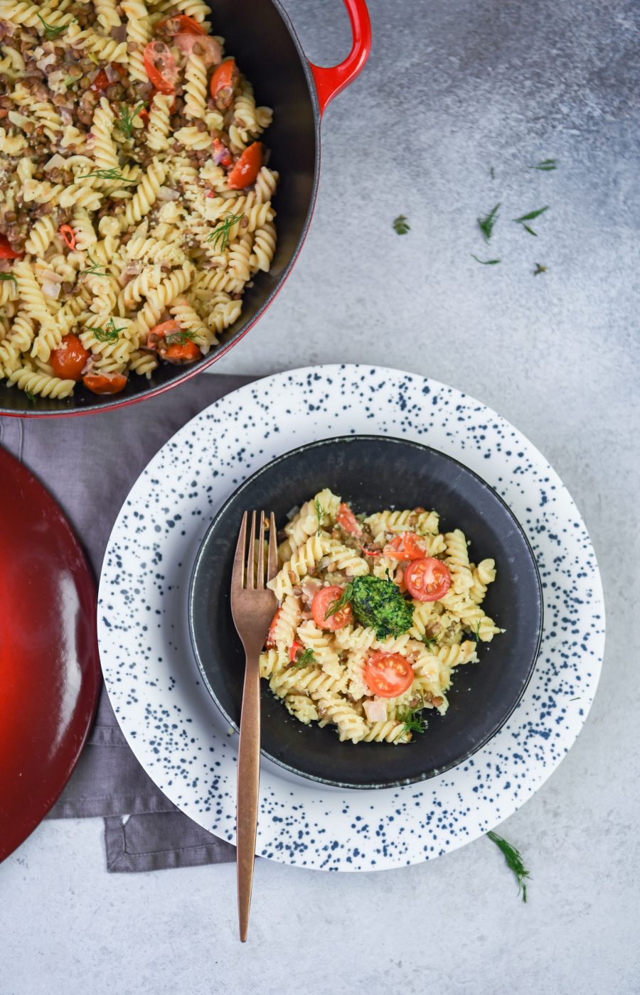 pasta made with tomatoes and tomatoes served in a plate